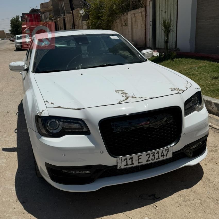 کرایسلەر 300